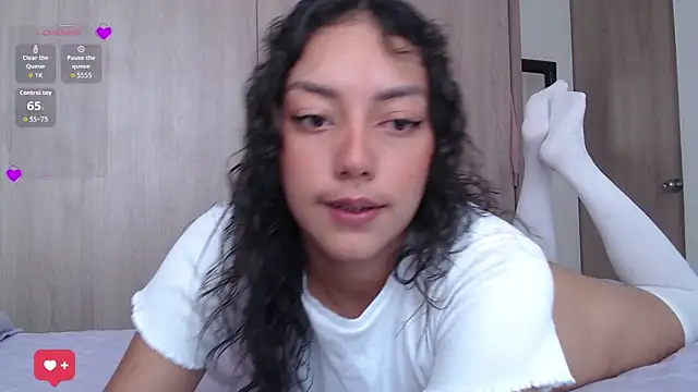 WendySuns  online show from November 13, 5:01 pm