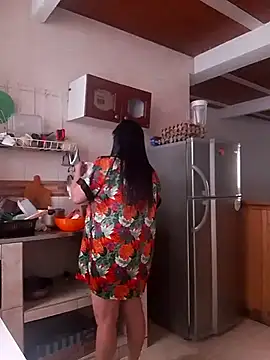 tiffany Johnson1 online show from November 14, 1:10 pm