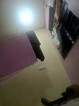 Snapshot of bobby3374 chatting on September 17, 5:25 pm bobby3374 online show from September 17, 5:25 pm