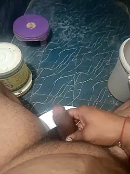 Snapshot of bobby3374 chatting on October 16, 1:17 am bobby3374 online show from October 16, 1:17 am