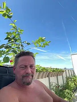 Snapshot of Pesche_77 chatting on July 25, 9:51 am Pesche 77 online show from July 25, 9:51 am
