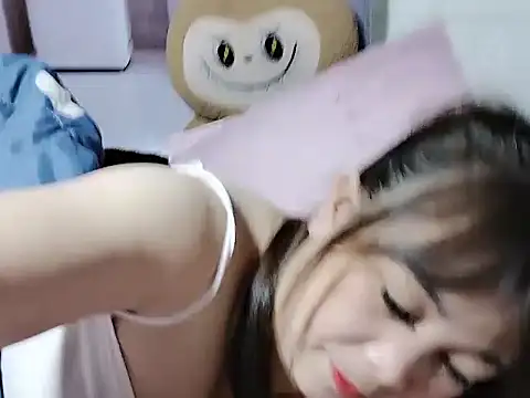 Lyly nuce online show from November 13, 1:21 pm