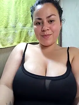 Snapshot of camila-titis chatting on September 22, 2:46 am camila-titis online show from September 22, 2:46 am