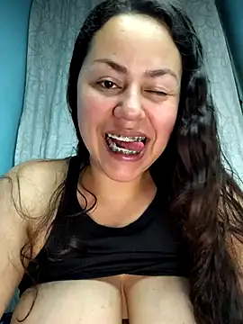 camila-titis online show from December 17, 3:34 am