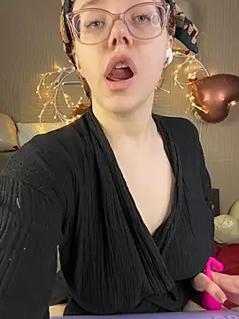 PollyVinice online show from February 18, 12:45 pm