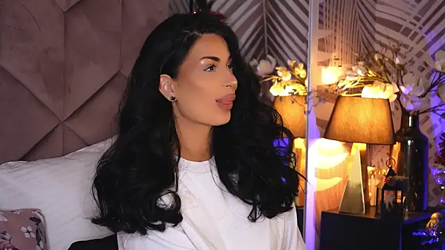 EvaRhea online show from December 16, 3:55 am