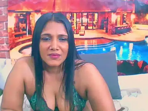 Snapshot of IndianSexyLady4u chatting on November 16, 6:57 pm IndianSexyLady4u online show from November 16, 6:57 pm