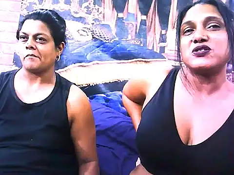 Snapshot of IndianSexyLady4u chatting on November 29, 7:55 am IndianSexyLady4u online show from November 29, 7:55 am