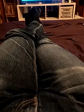 Snapshot of Horny_mummy chatting on December 19, 5:09 pm Horny mummy online show from December 19, 5:09 pm