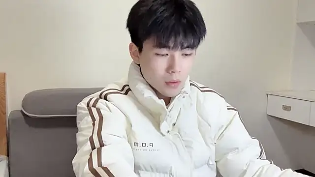 Snapshot of xiaoyang5200 chatting on December 15, 2:32 pm xiaoyang5200 online show from December 15, 2:32 pm