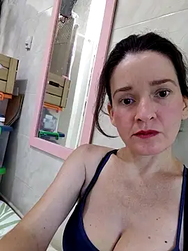 Snapshot of _anita_rojas chatting on April 16, 3:24 pm anita rojas online show from April 16, 3:24 pm
