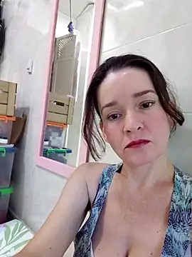 Snapshot of _anita_rojas chatting on April 19, 2:16 pm anita rojas online show from April 19, 2:16 pm
