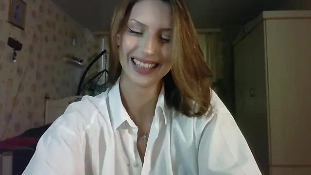 RuxaShade online show from October 14, 11:22 am