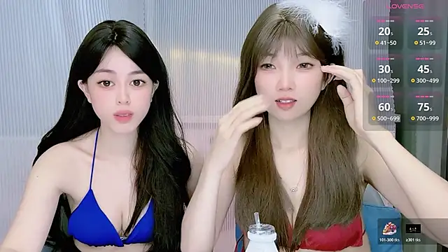 Snapshot of Janisa__PZ chatting on October 24, 12:01 pm Janisa PZ online show from October 24, 12:01 pm