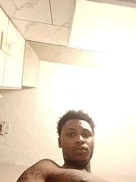 Snapshot of Dropdingo chatting on November 18, 7:57 am Dropdingo online show from November 18, 7:57 am