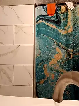 Snapshot of Dropdingo chatting on November 20, 2:28 pm Dropdingo online show from November 20, 2:28 pm