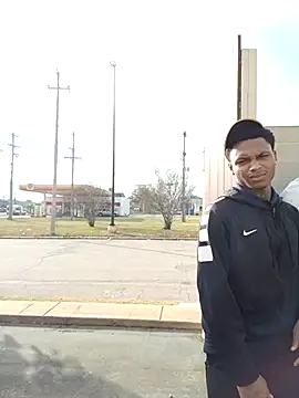 Snapshot of Dropdingo chatting on November 23, 2:50 pm Dropdingo online show from November 23, 2:50 pm