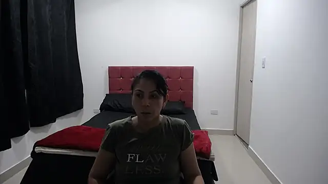 Snapshot of yohacriss chatting on November 7, 3:39 am yohacriss online show from November 7, 3:39 am