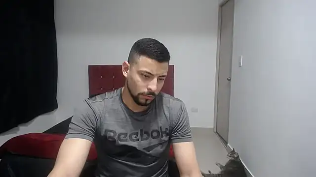 Snapshot of yohacriss chatting on November 9, 2:54 am yohacriss online show from November 9, 2:54 am