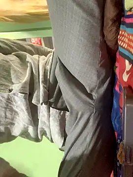 Snapshot of uniquesexyboy5689 chatting on October 10, 5:50 am uniquesexyboy5689 online show from October 10, 5:50 am