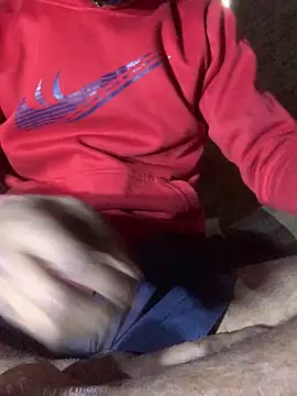 Snapshot of uniquesexyboy5689 chatting on December 14, 11:26 am uniquesexyboy5689 online show from December 14, 11:26 am