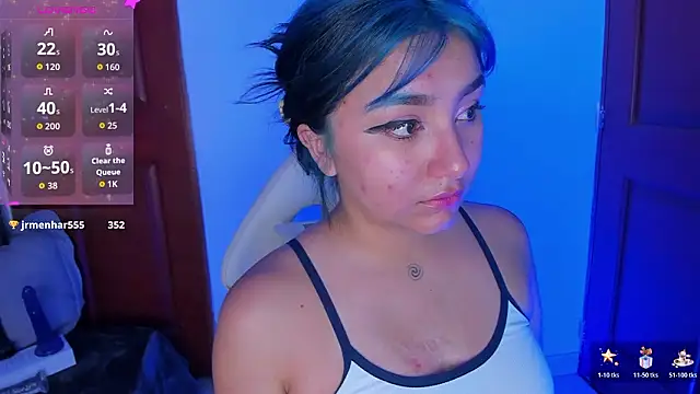 sophiievv online show from February 12, 7:14 am