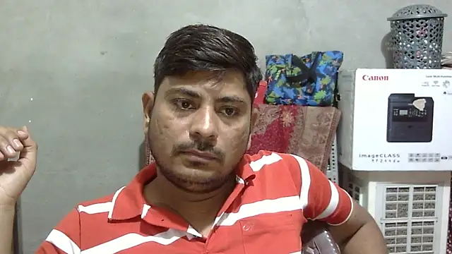 Ajmersingh335512 online show from May 11, 1:06 pm