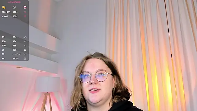 Snapshot of Alissa_S chatting on November 16, 12:44 pm Alissa S online show from November 16, 12:44 pm