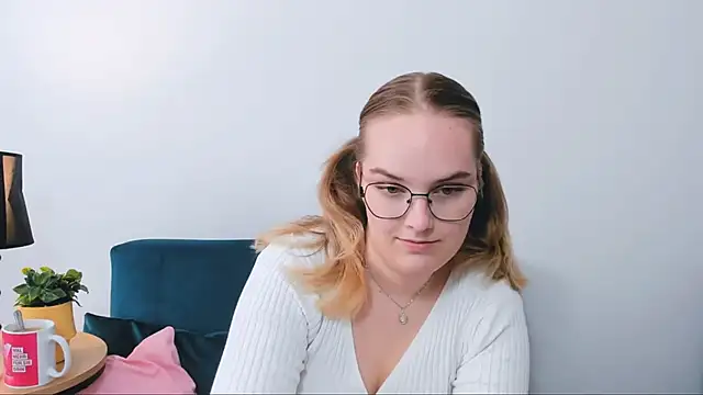 Snapshot of AliceCrazy69 chatting on September 25, 1:15 pm AliceCrazy69 online show from September 25, 1:15 pm