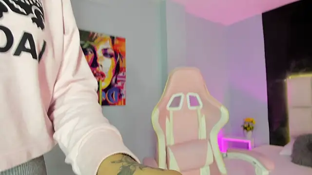 SammyRose  online show from November 12, 7:46 pm