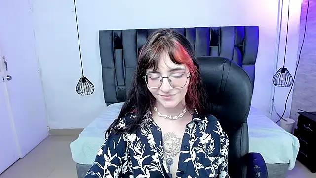 AfroditaLeclair online show from November 10, 5:23 pm