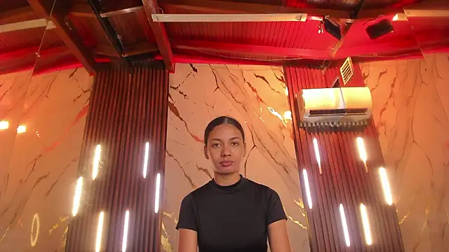 VictoriaDuart online show from March 6, 8:27 pm