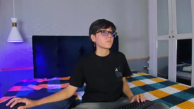 Tsuki Maru online show from September 25, 8:12 pm