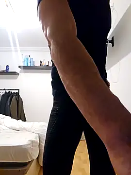 Latinfogoso84 online show from November 14, 9:02 pm