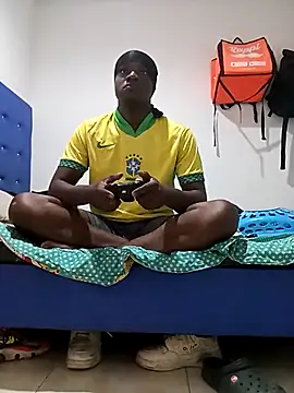 Snapshot of MackMacKenzie chatting on November 7, 4:56 am MackMacKenzie online show from November 7, 4:56 am