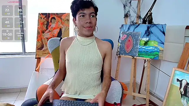 Snapshot of E_R_O_S_ chatting on November 5, 9:04 pm E R O S online show from November 5, 9:04 pm