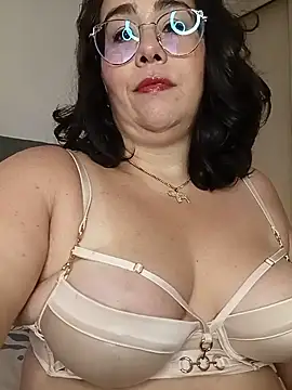 Snapshot of AnastaciaBlues chatting on July 18, 4:38 am AnastaciaBlues online show from July 18, 4:38 am