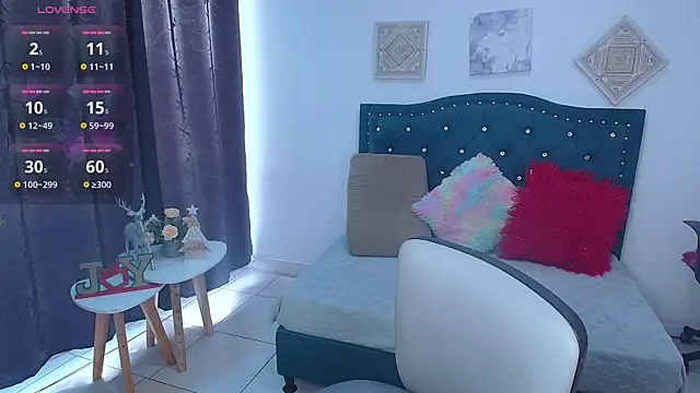 IamBunny f w online show from December 22, 1:41 pm