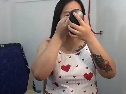 Snapshot of sexylhane chatting on September 11, 6:35 am sexylhane online show from September 11, 6:35 am