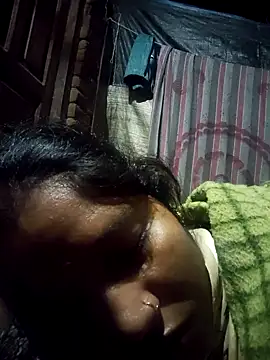 Snapshot of Hot_Seema83 chatting on September 14, 11:15 pm Hot Seema83 online show from September 14, 11:15 pm