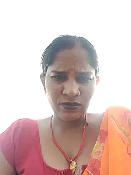 Snapshot of Hot_Seema83 chatting on September 29, 11:15 am Hot Seema83 online show from September 29, 11:15 am