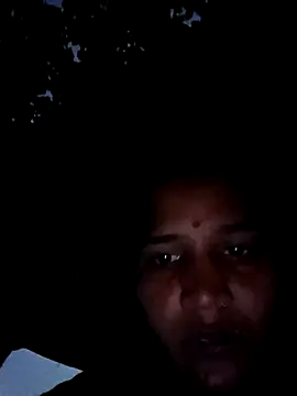 Snapshot of Hot_Seema83 chatting on October 13, 12:49 pm Hot Seema83 online show from October 13, 12:49 pm