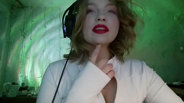 pr In cess  online show from March 11, 6:58 pm