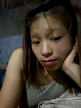 Snapshot of Mai_bb chatting on October 10, 12:37 pm Mai bb online show from October 10, 12:37 pm