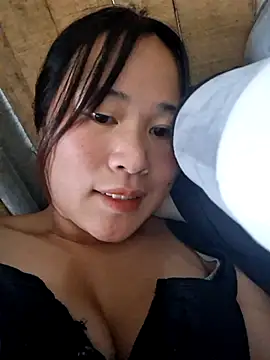 ALIENHR38 online show from November 1, 12:01 am