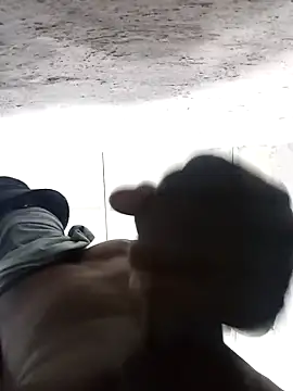 Snapshot of Everyda chatting on December 5, 10:02 am Everyda online show from December 5, 10:02 am