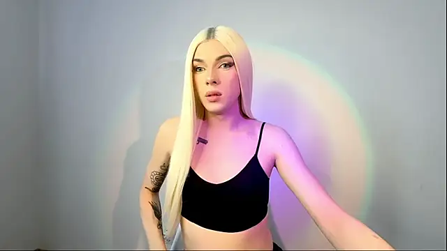 YourTrixie online show from April 5, 7:49 am