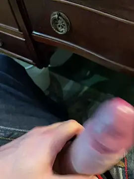 Snapshot of andymatthisbwc chatting on January 19, 2:32 pm andymatthisbwc online show from January 19, 2:32 pm