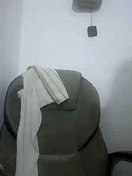 zaira spice online show from March 5, 11:45 pm