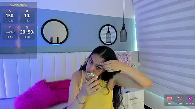 Snapshot of Mila_Hank_ chatting on November 26, 12:17 pm Mila Hank online show from November 26, 12:17 pm